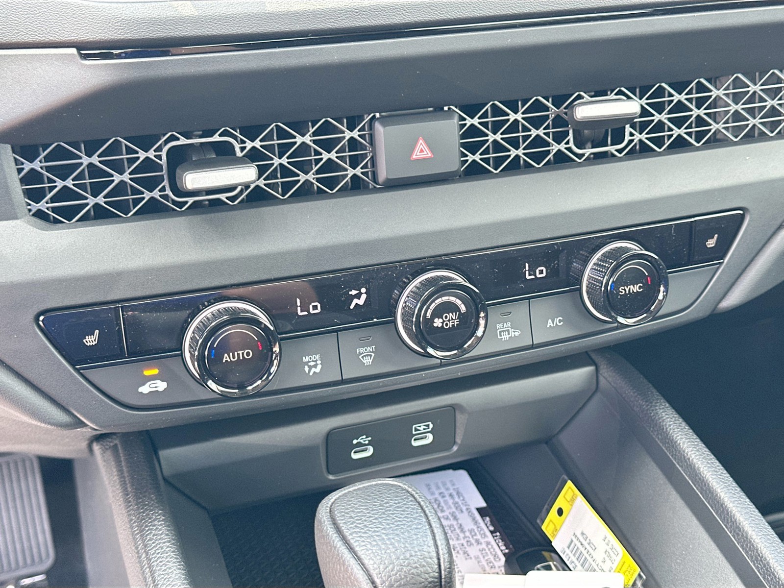 2025 Honda Accord Sedan - Photo 13