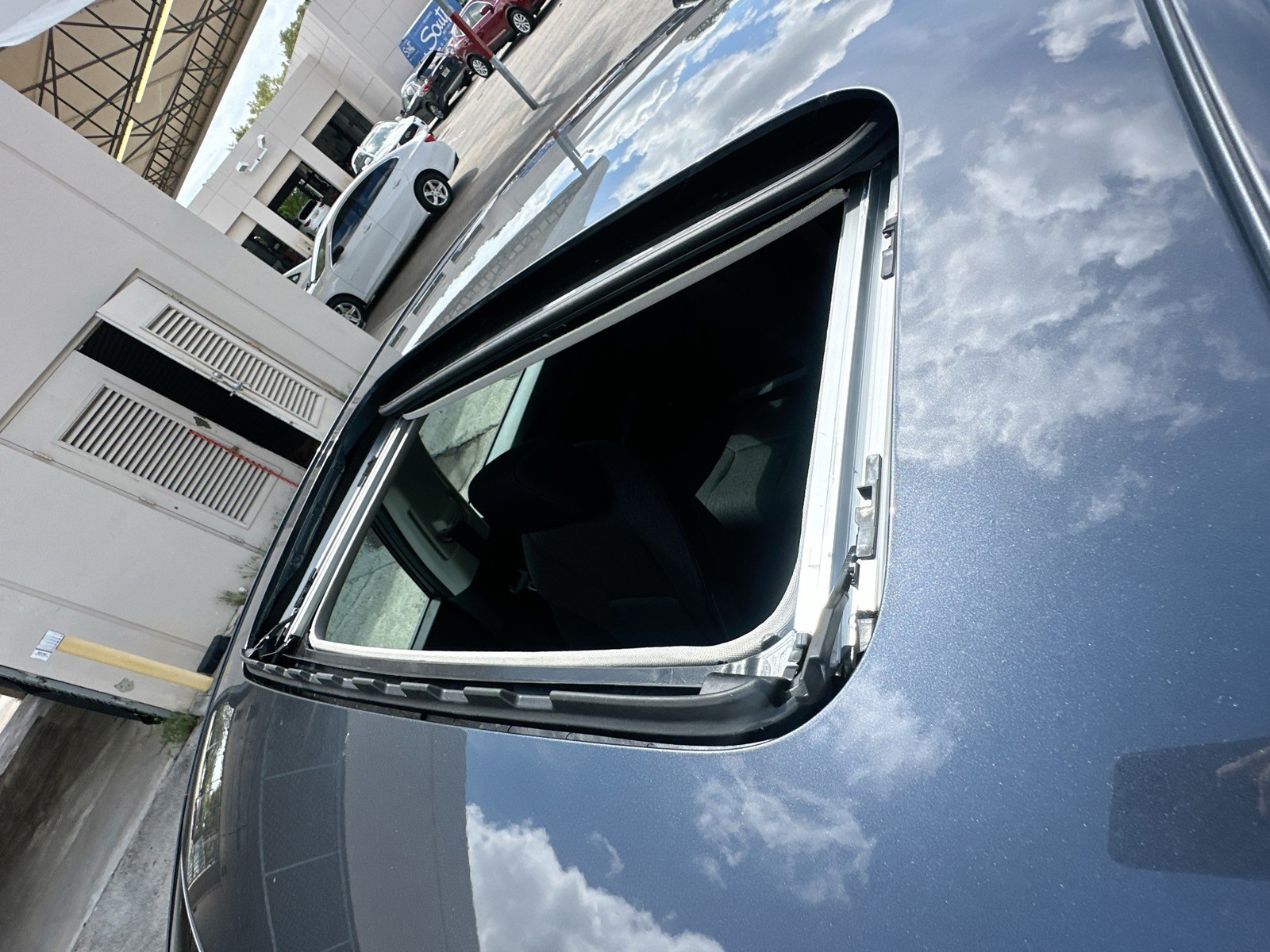 2025 Honda Accord Sedan - Photo 14