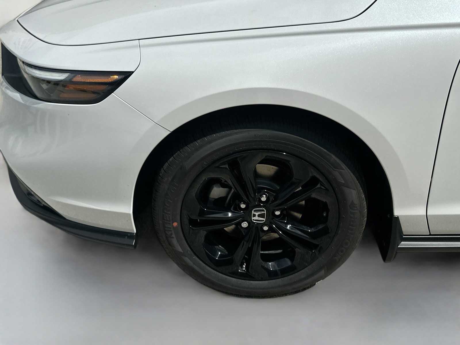 2025 Honda Accord Sedan - Photo 25