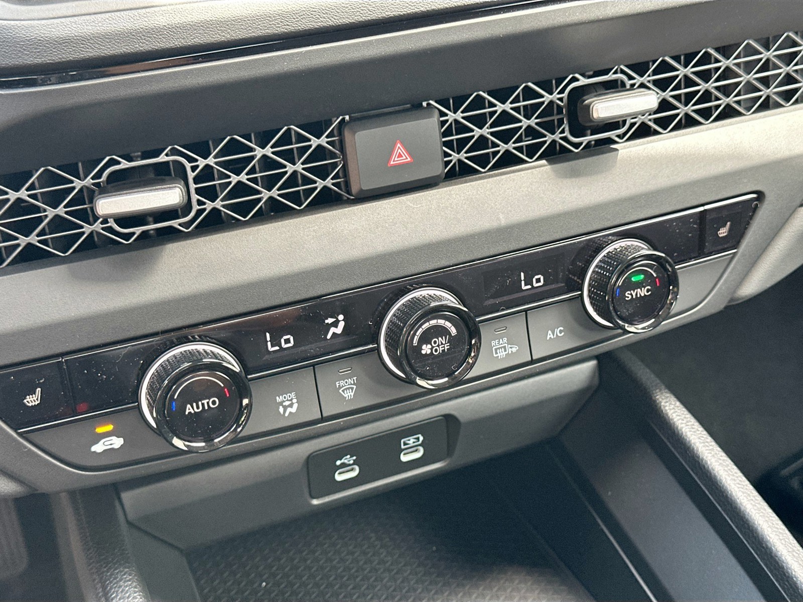 2025 Honda Accord Sedan - Photo 13