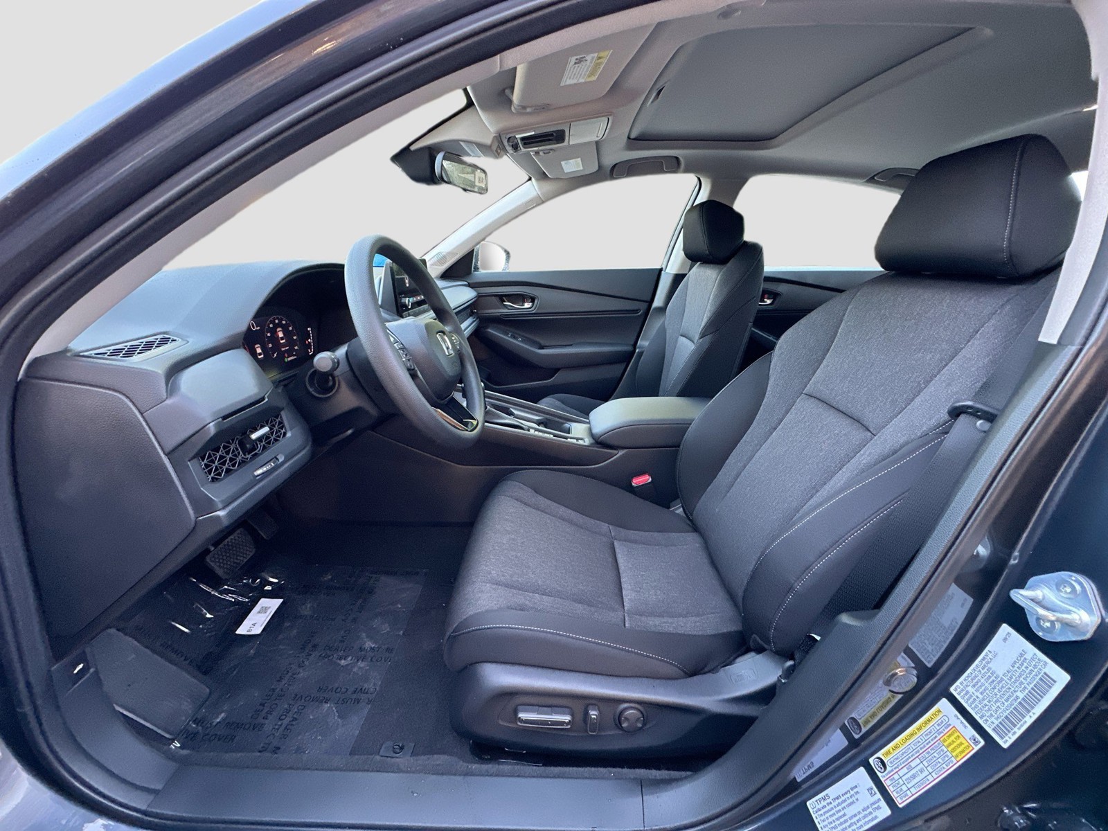2025 Honda Accord Sedan - Photo 15