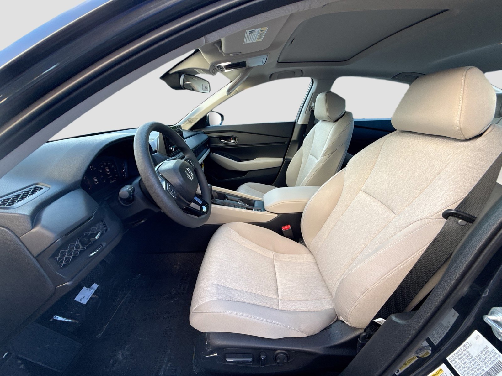 2025 Honda Accord Sedan - Photo 15