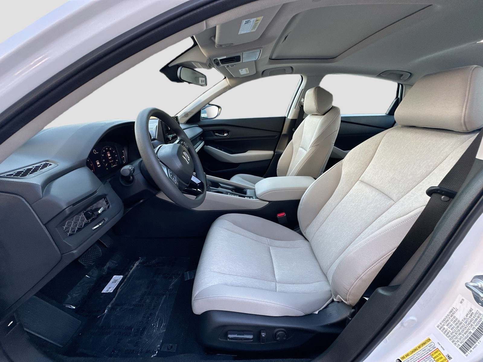 2025 Honda Accord Sedan - Photo 15