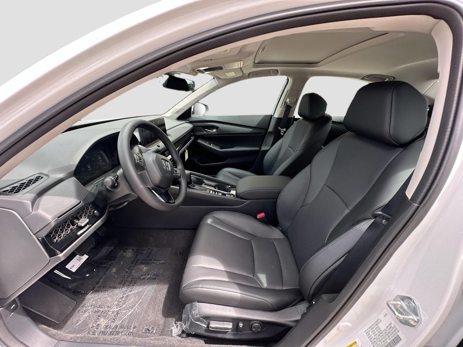 2025 Honda Accord Hybrid - Photo 15