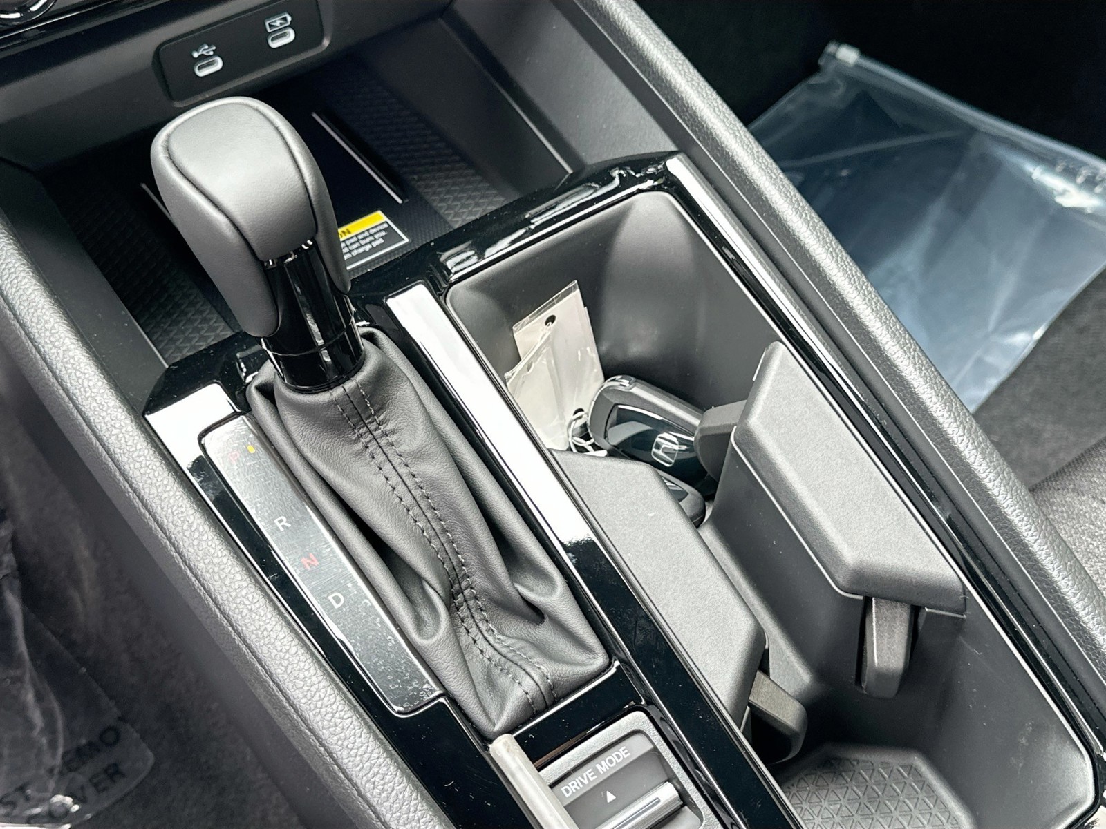2025 Honda Accord Hybrid - Photo 13