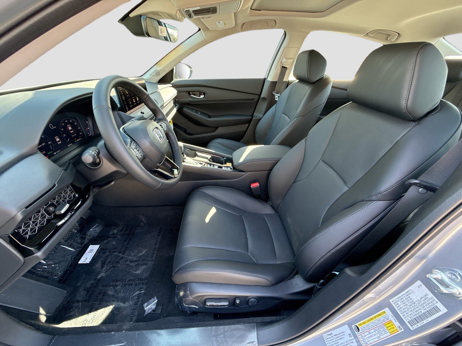 2025 Honda Accord Hybrid - Photo 15