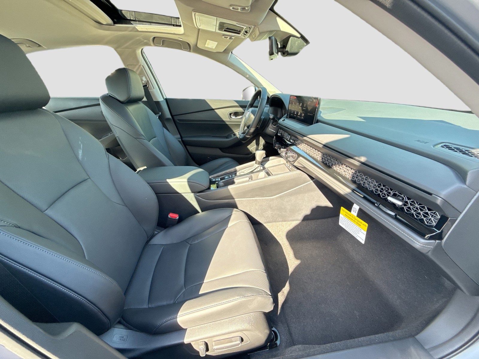 2025 Honda Accord Hybrid - Photo 22