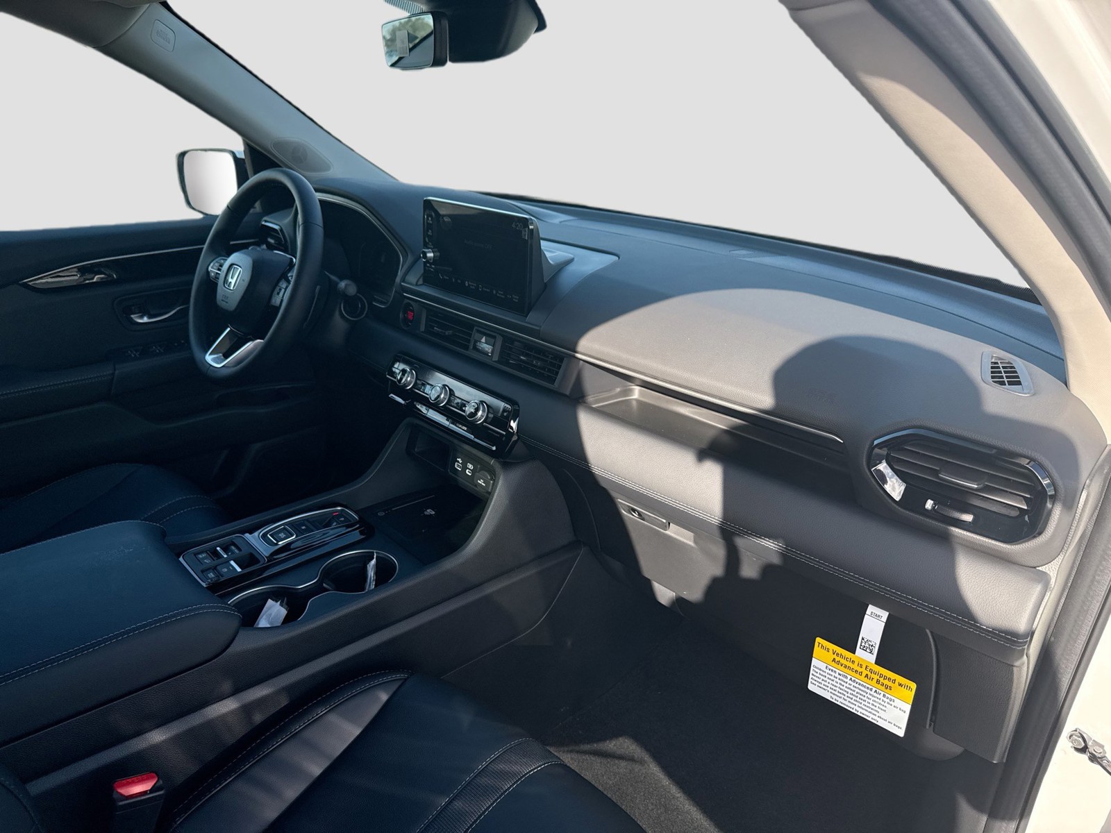 2025 Honda Pilot - Photo 24