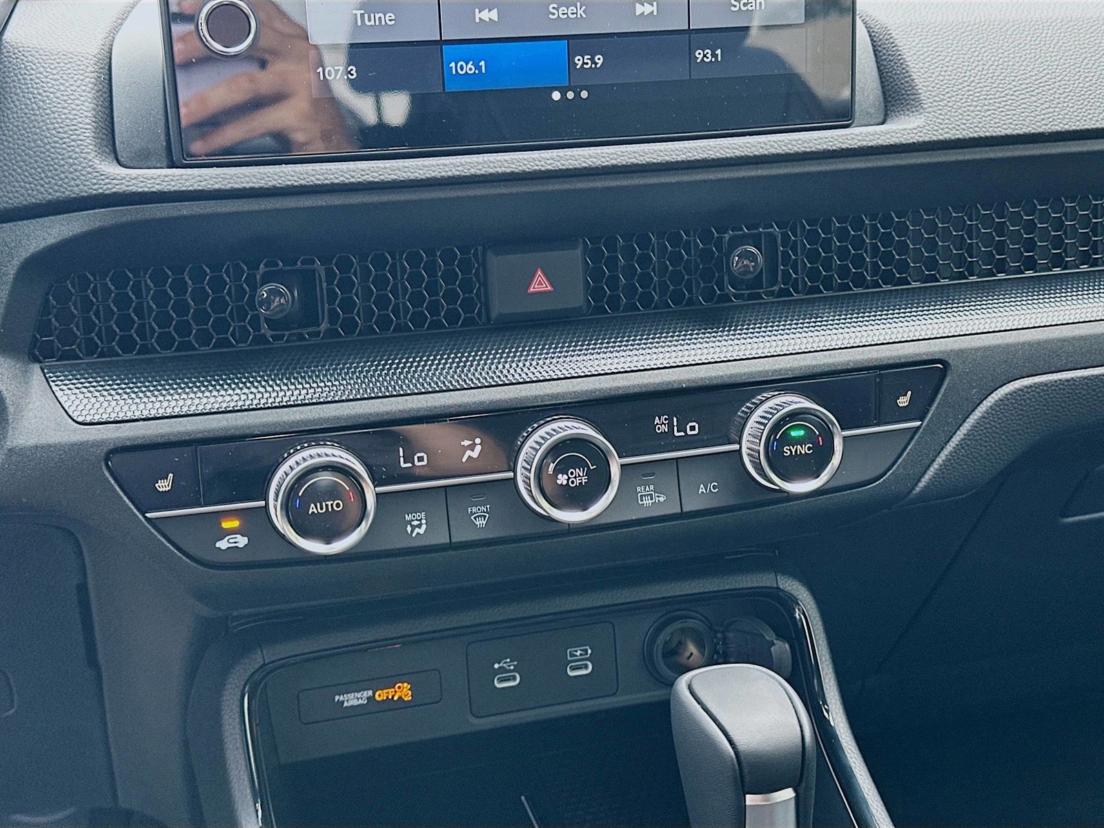 2026 Honda CR-V Hybrid - Photo 12