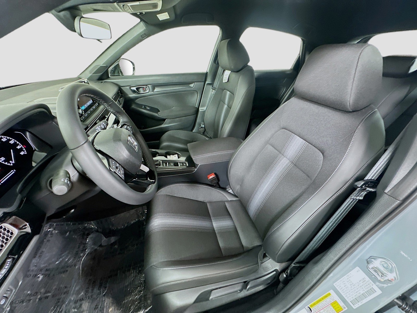 2025 Honda Civic Hatchback - Photo 14