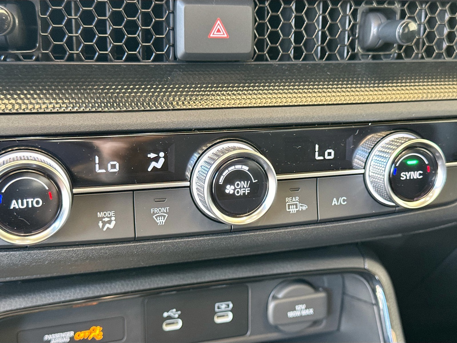 2026 Honda CR-V Hybrid - Photo 12