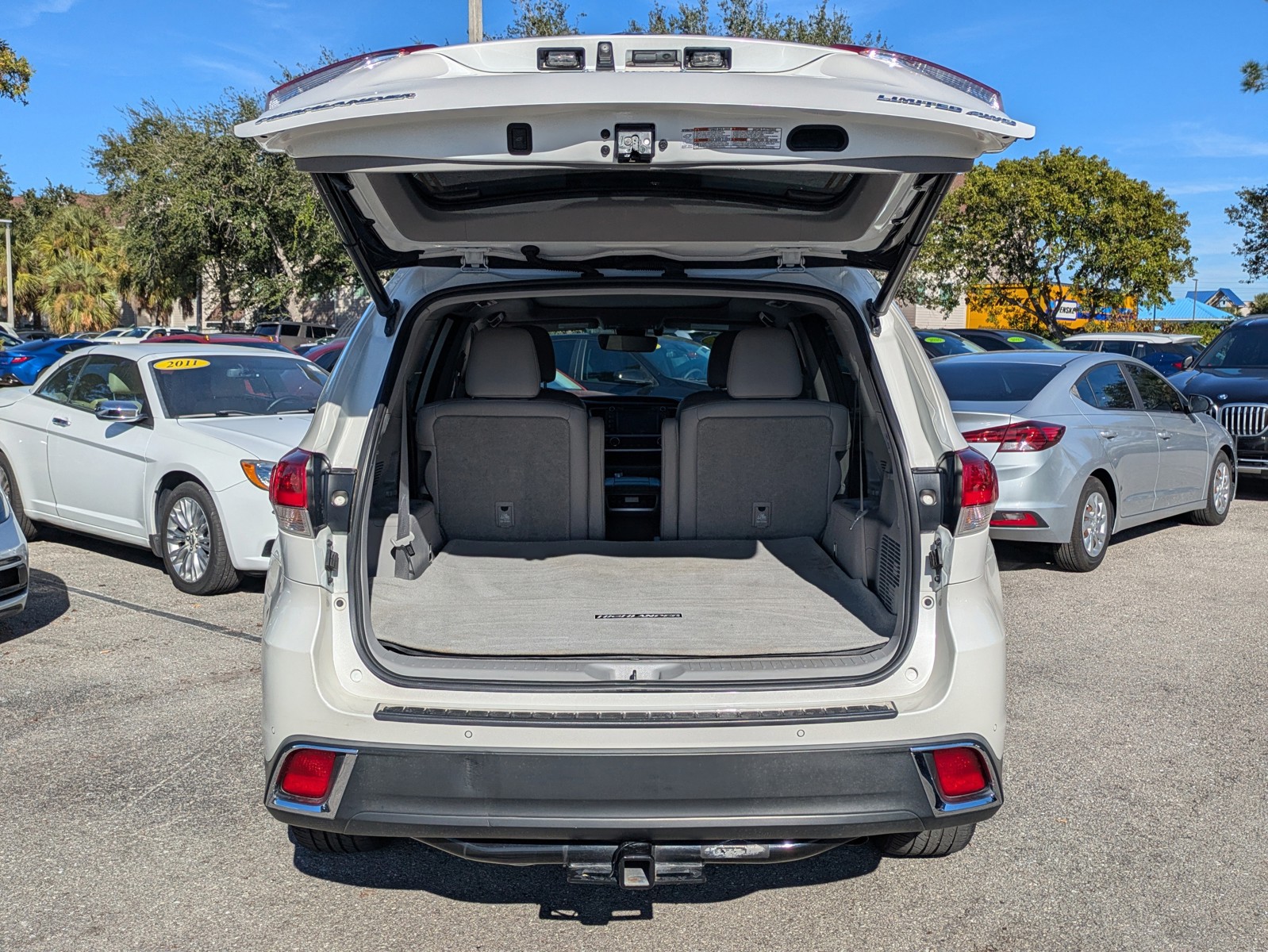 2017 Toyota Highlander - Photo 13