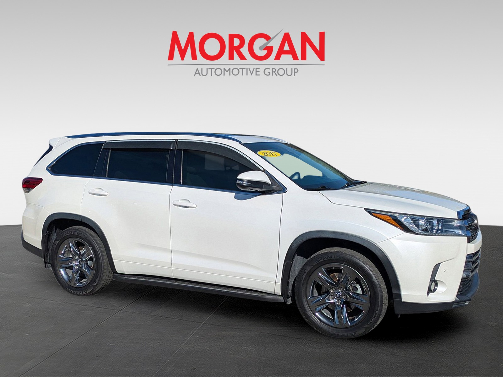 2017 Toyota Highlander - Photo 4
