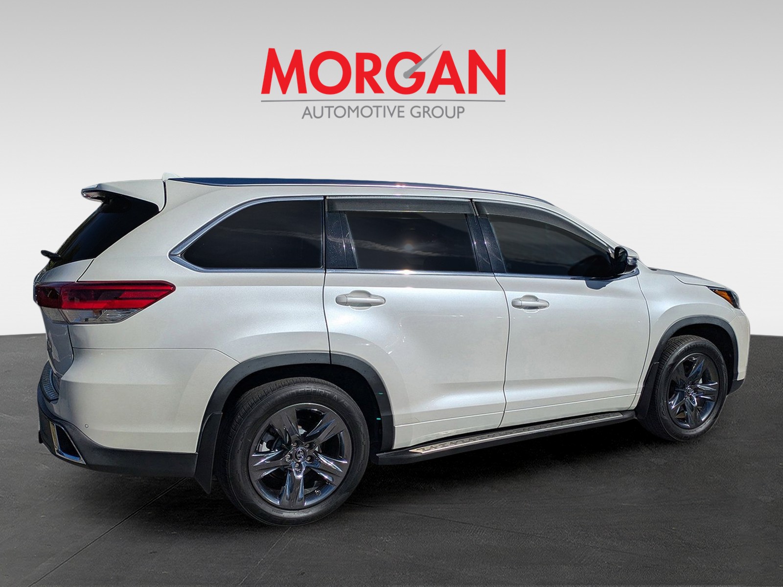 2017 Toyota Highlander - Photo 6