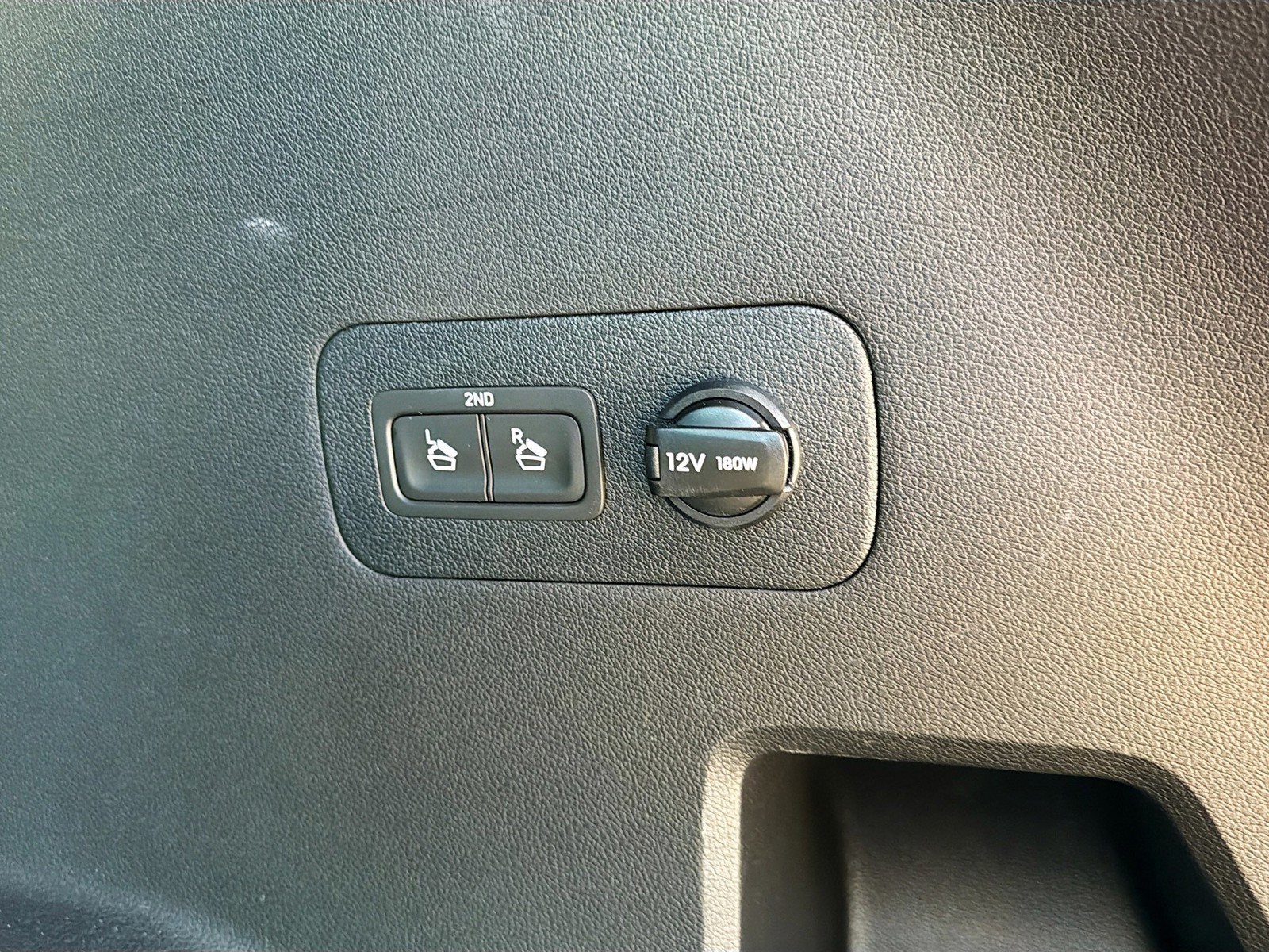2023 Hyundai Santa Fe - Photo 13