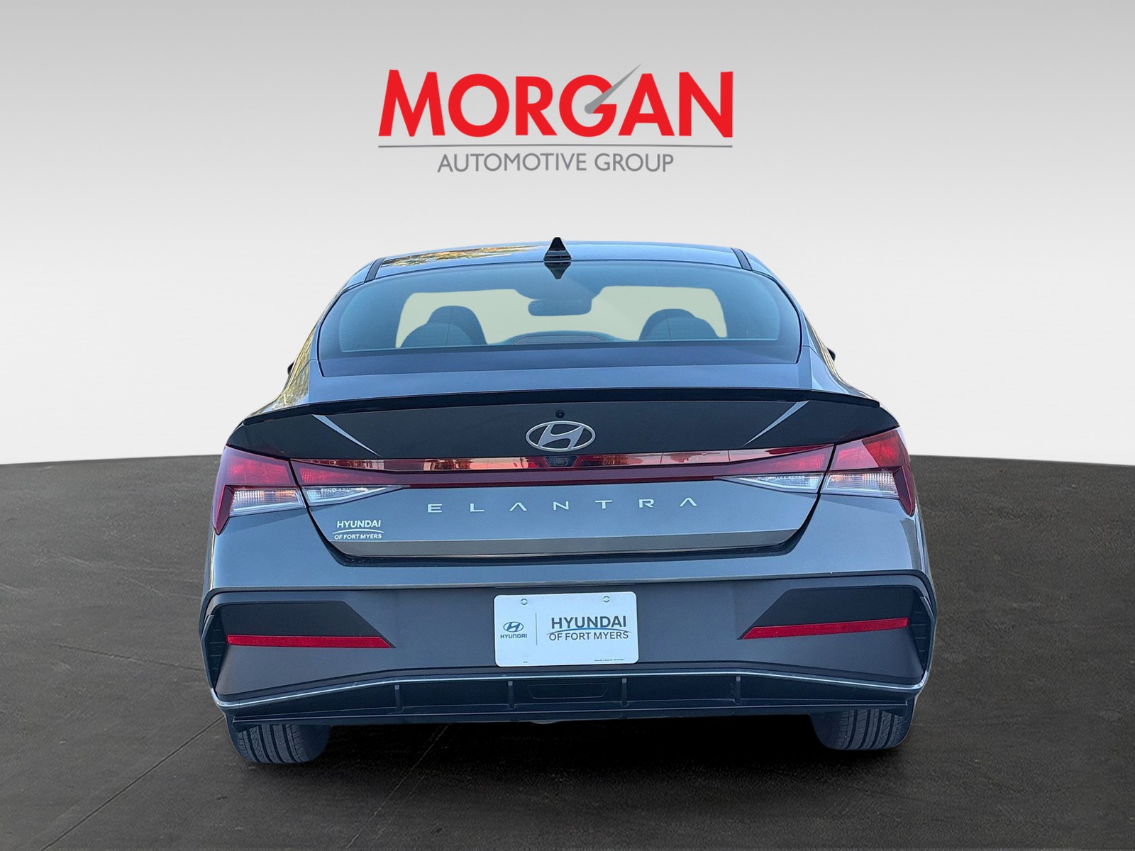 2025 Hyundai Elantra - Photo 6