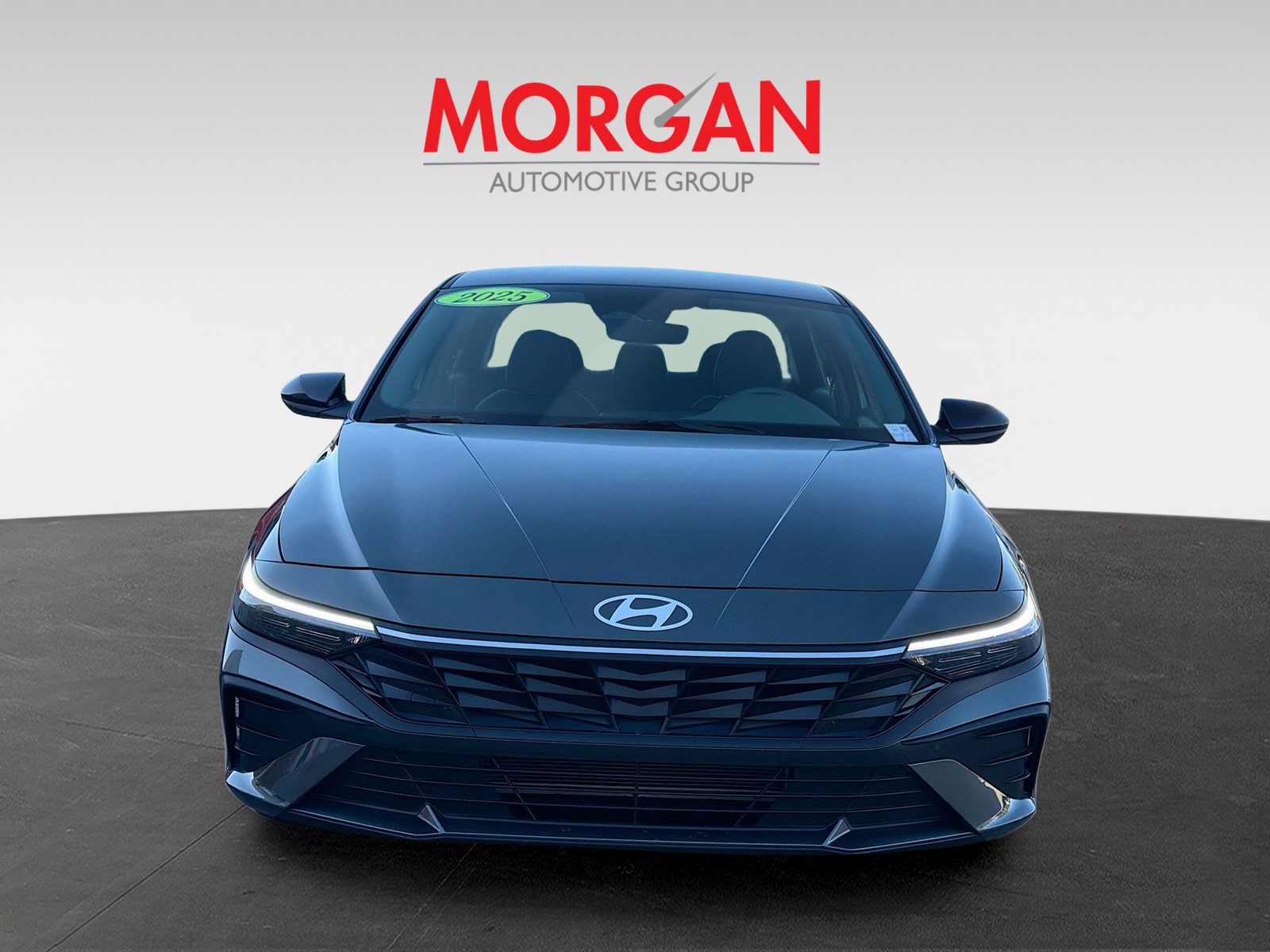 2025 Hyundai Elantra - Photo 3