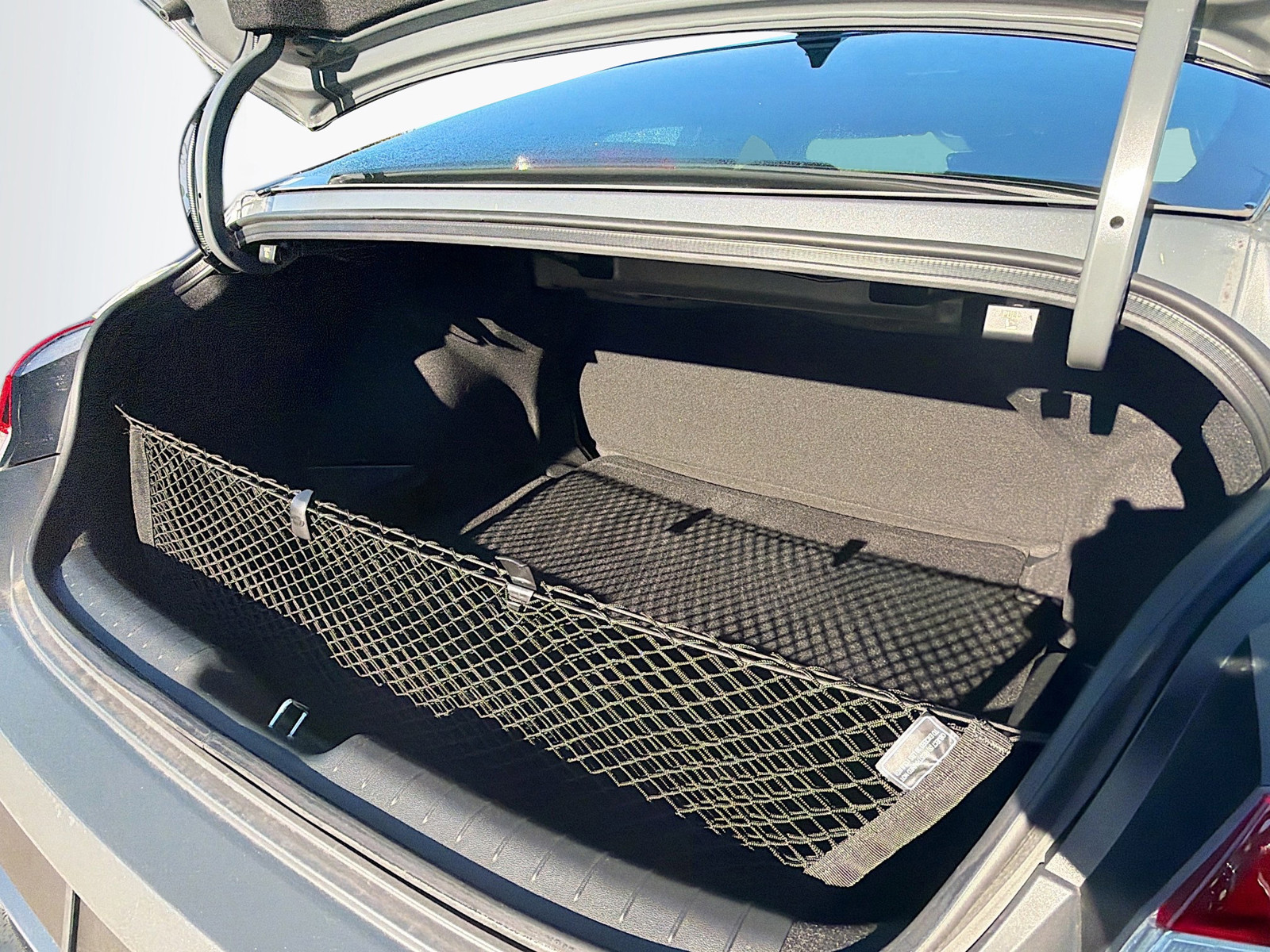 2025 Hyundai Elantra - Photo 11