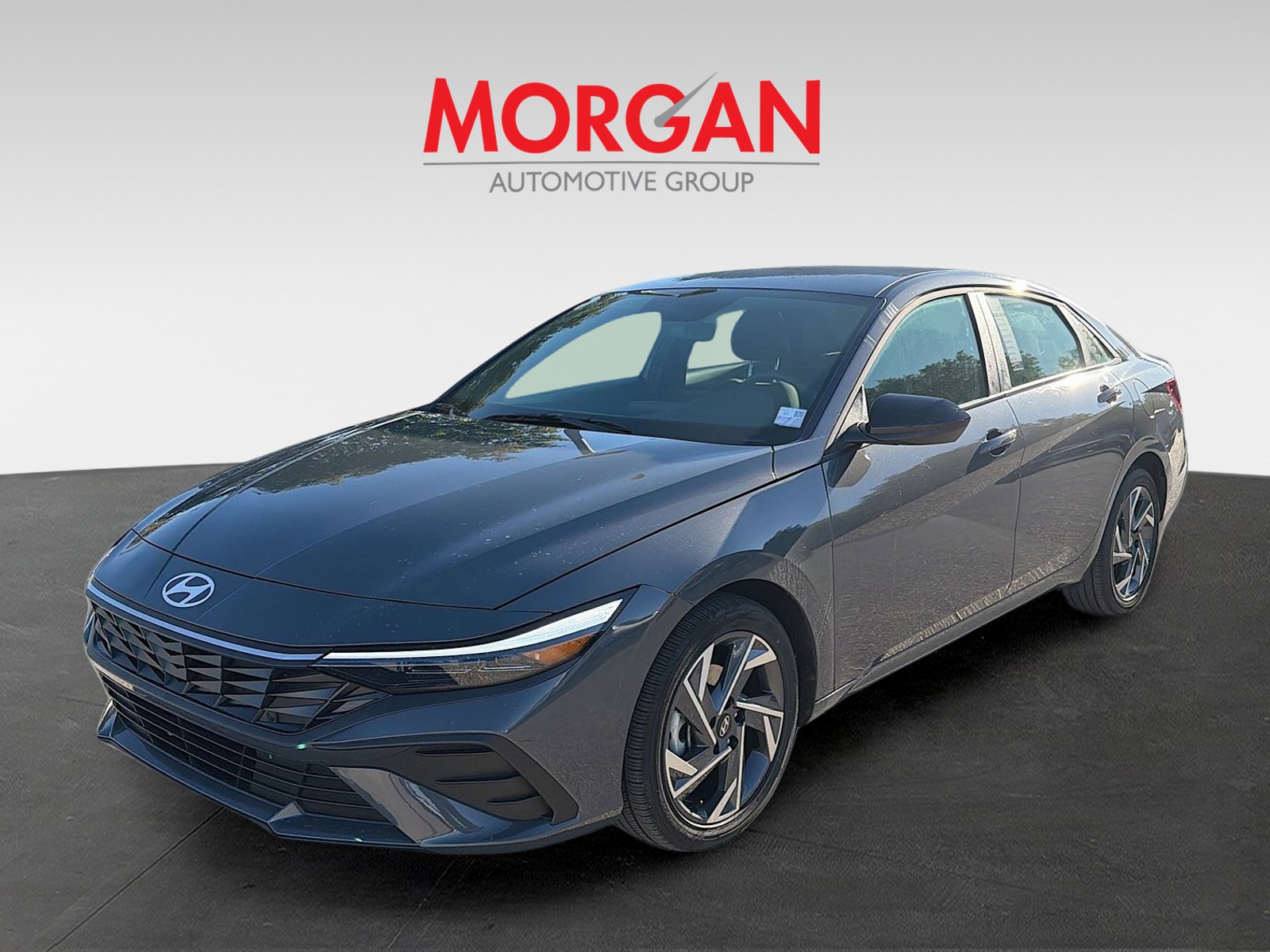 2025 Hyundai Elantra - Photo 2