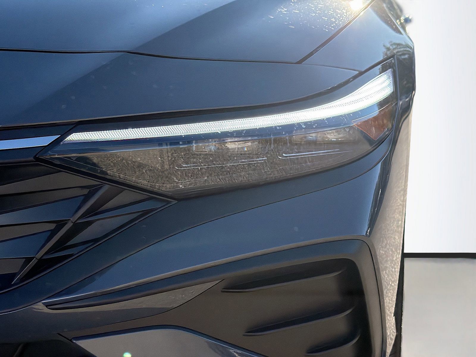 2025 Hyundai Elantra - Photo 9