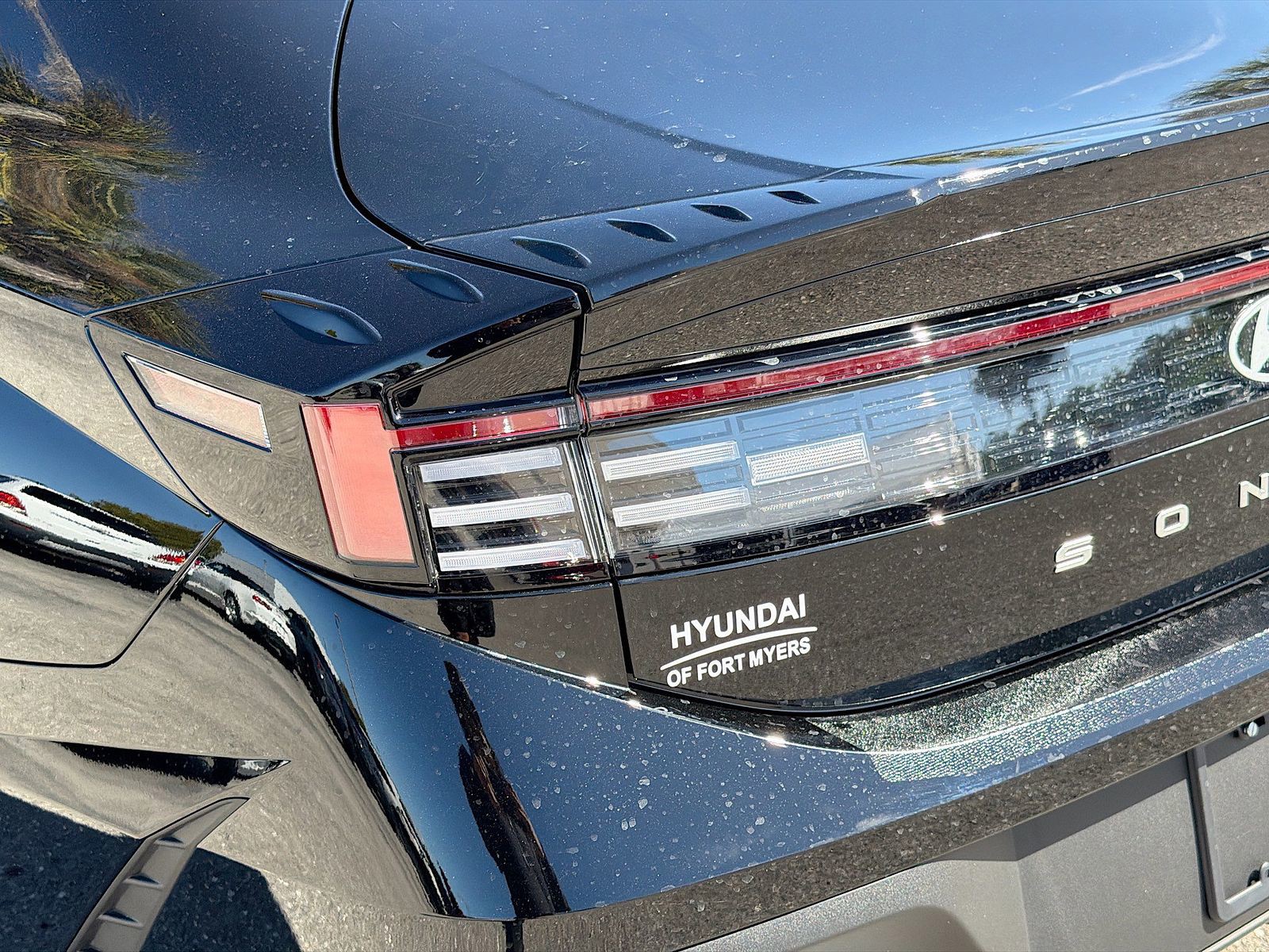 2025 Hyundai Sonata - Photo 10