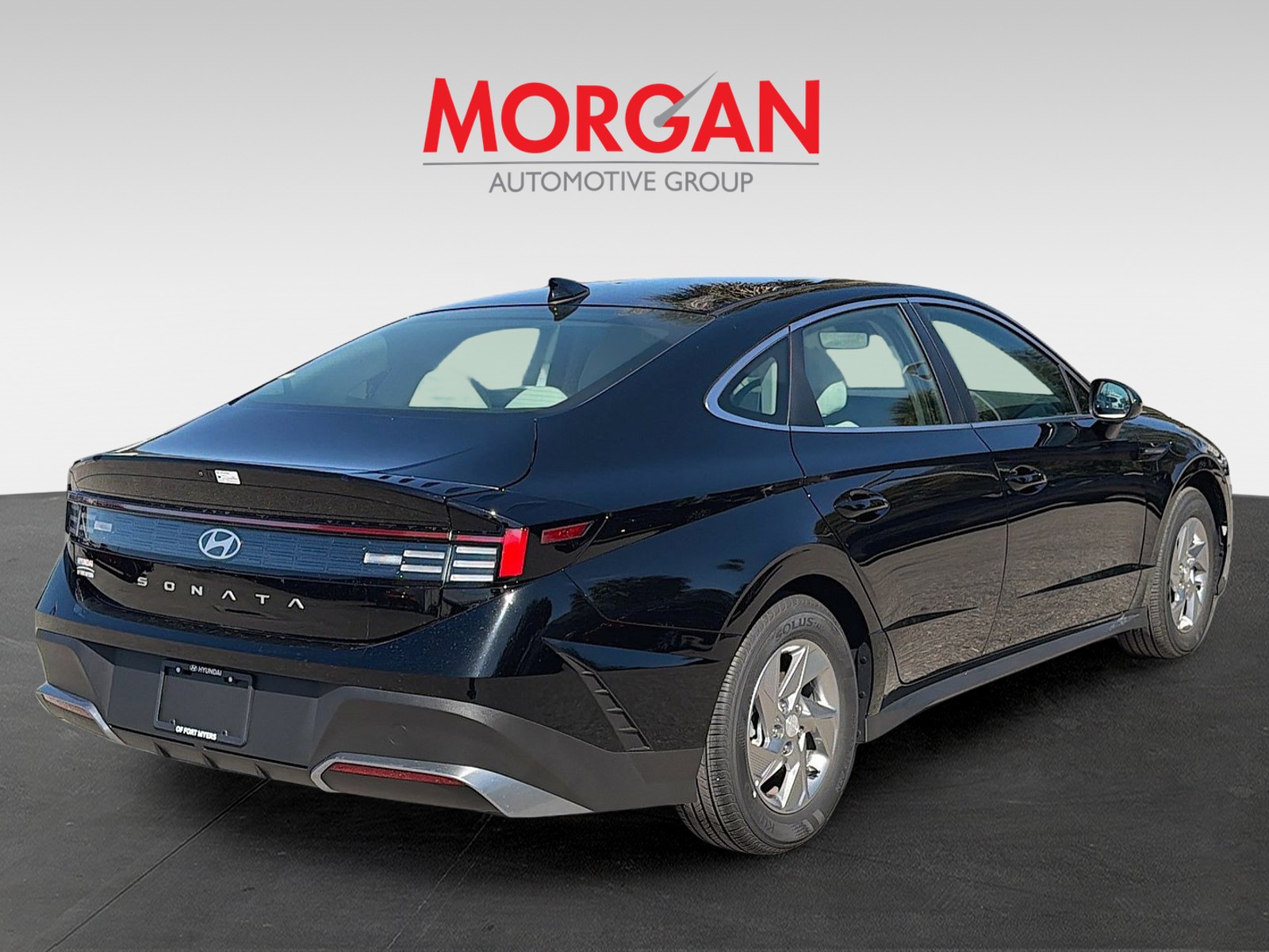 2025 Hyundai Sonata - Photo 4