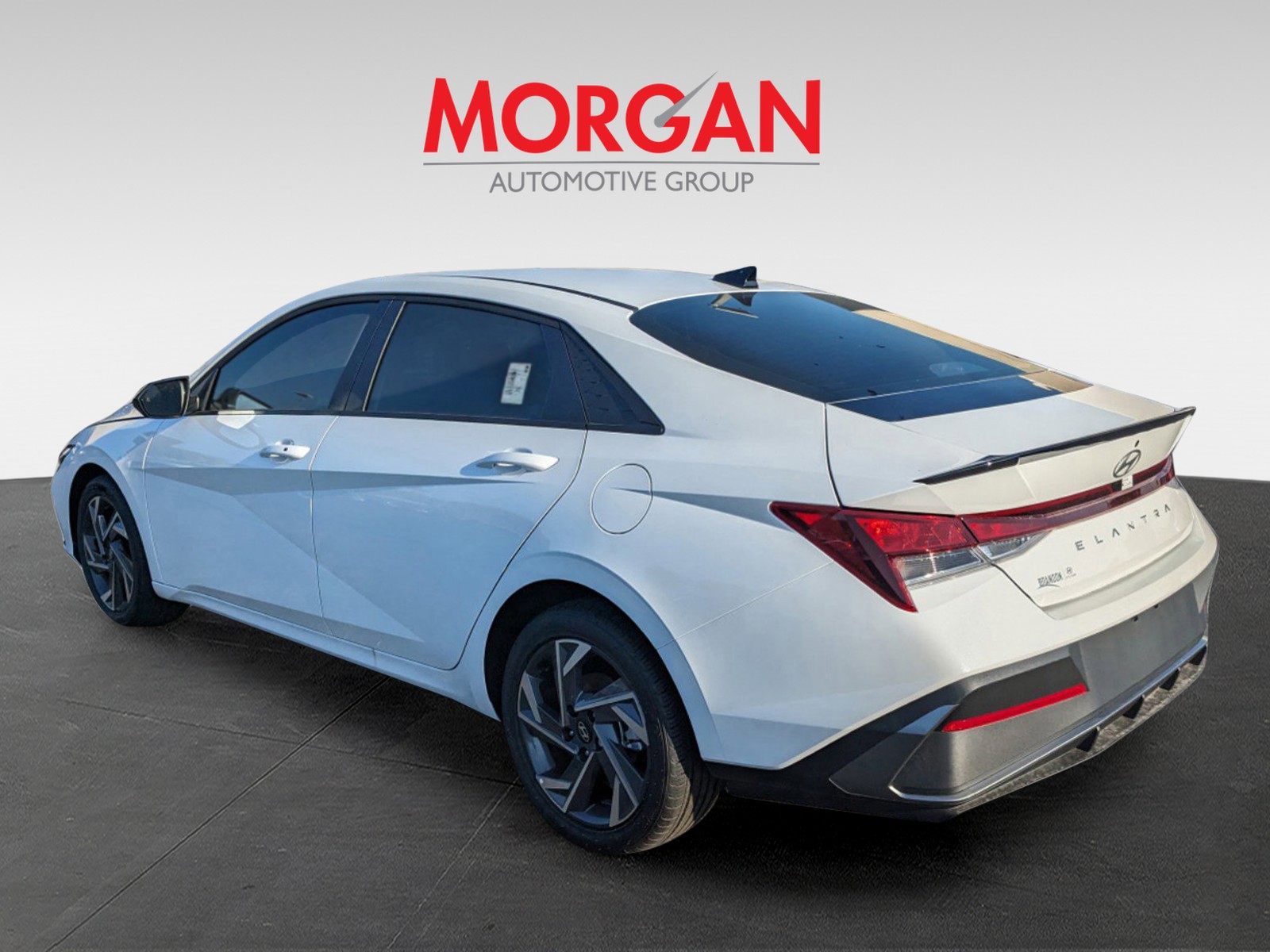 2025 Hyundai ELANTRA - Photo 6