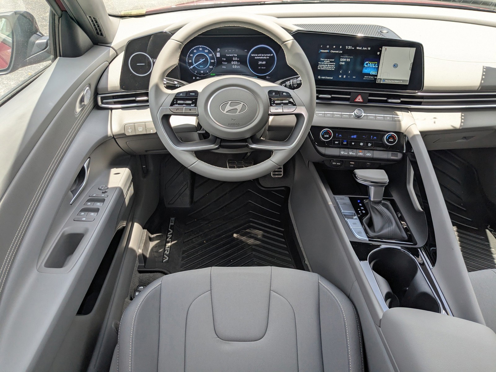2025 Hyundai ELANTRA HYBRID - Photo 14