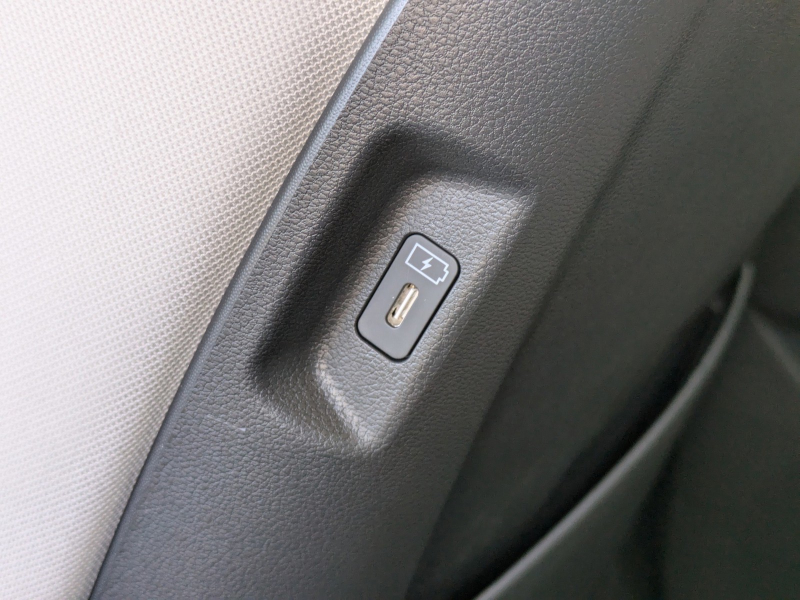 2026 Hyundai SANTA FE - Photo 13