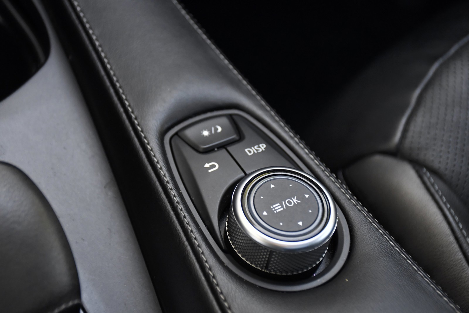 2023 INFINITI QX55 - Photo 14
