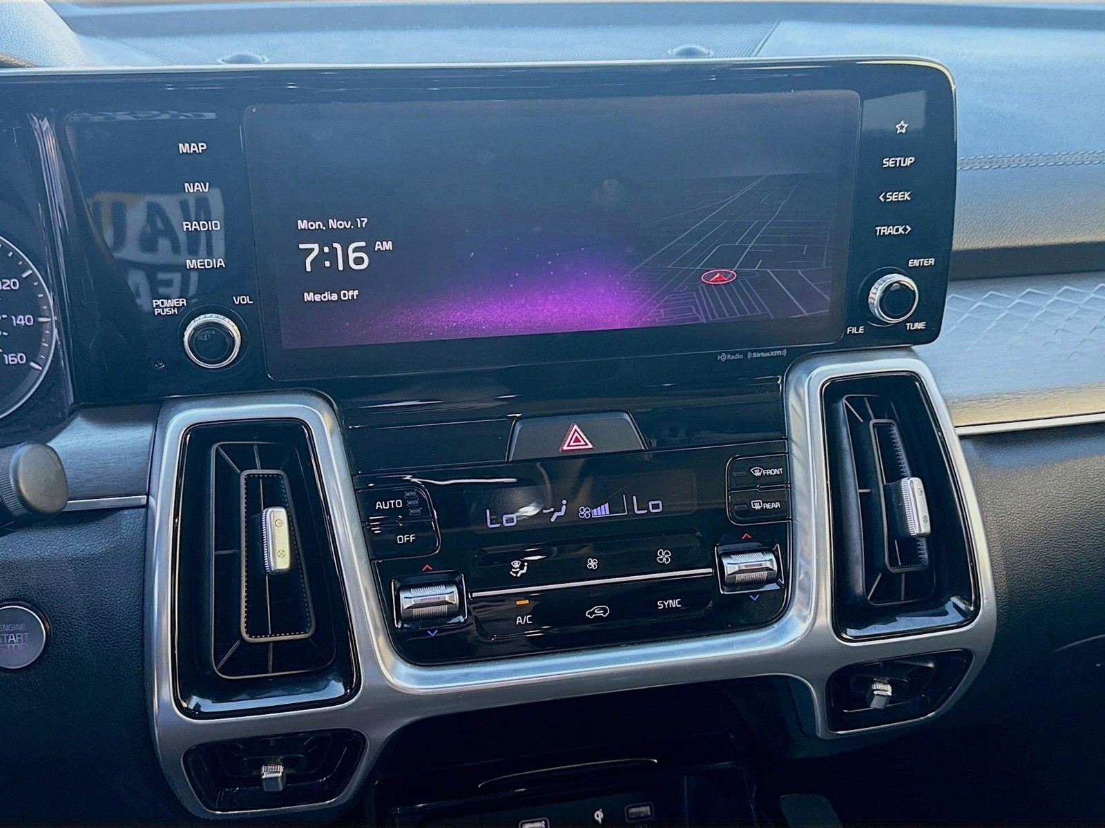 2022 Kia Sorento - Photo 12