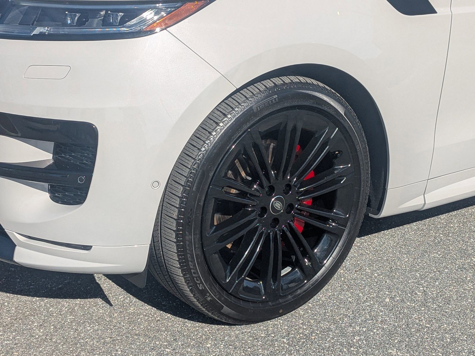2025 Land Rover Range Rover Sport Plug-in Hybrid - Photo 10