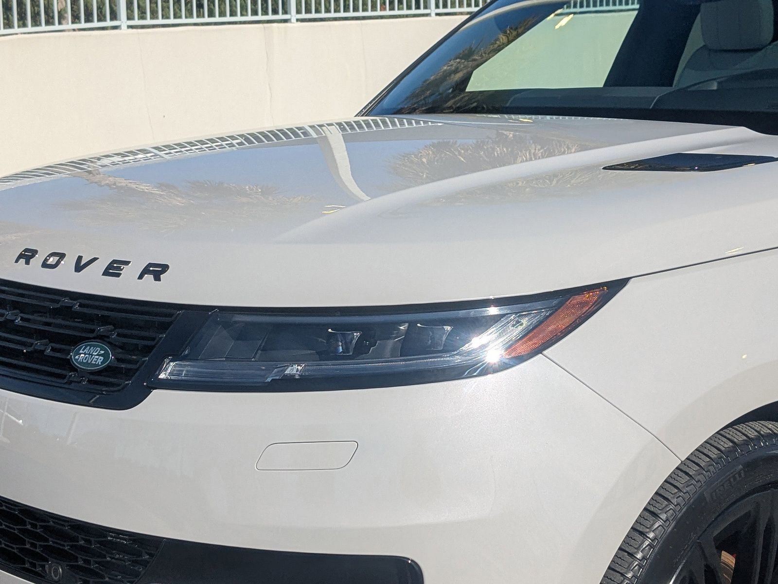 2025 Land Rover Range Rover Sport Plug-in Hybrid - Photo 9
