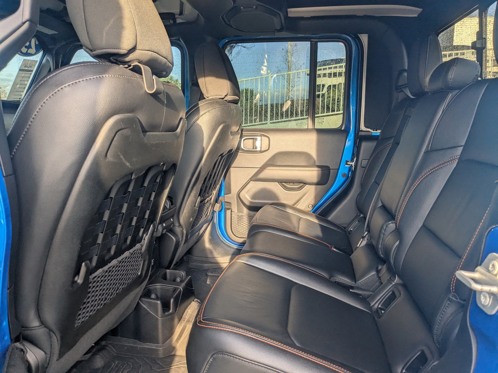 2023 Jeep Gladiator - Photo 12