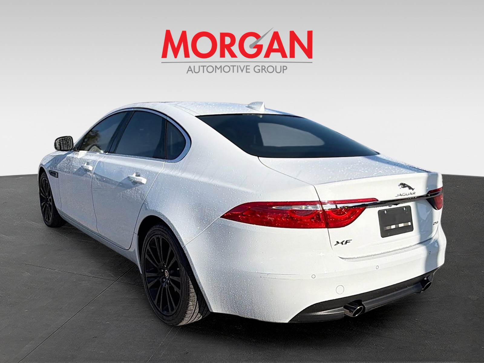 2018 Jaguar XF - Photo 4