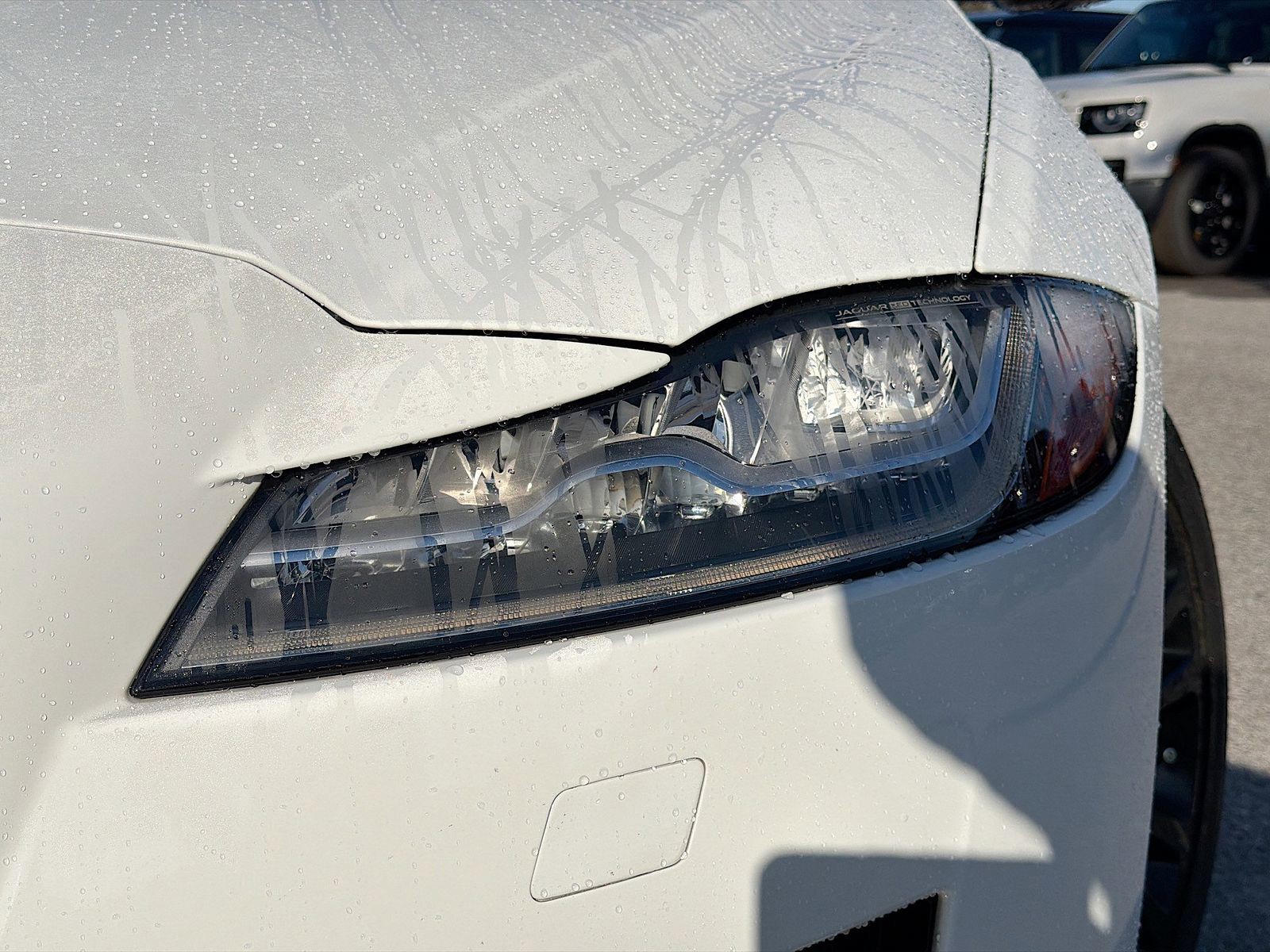 2018 Jaguar XF - Photo 9
