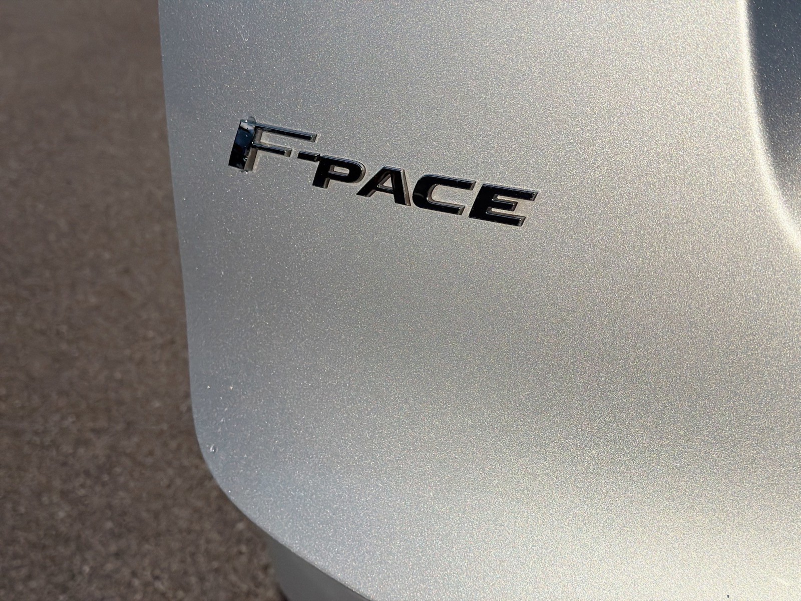 2019 Jaguar F-PACE - Photo 11