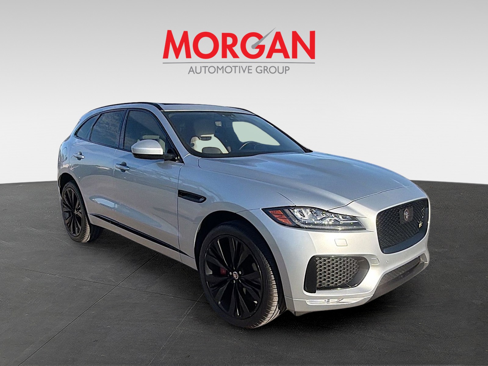 2019 Jaguar F-PACE - Photo 2