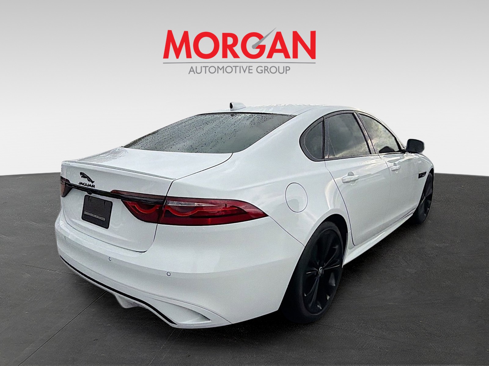 2024 Jaguar XF - Photo 5