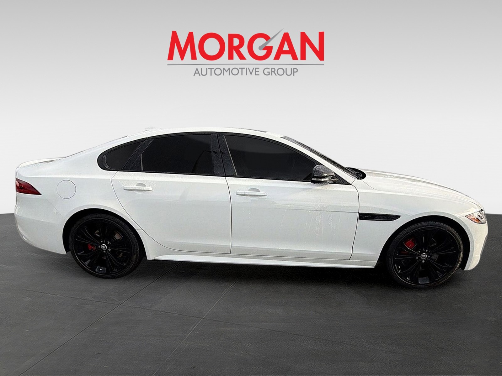 2024 Jaguar XF - Photo 8