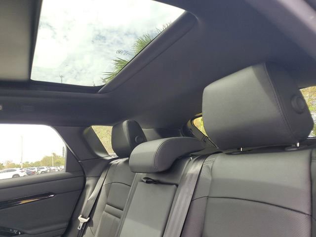 2025 Land Rover Range Rover Evoque - Photo 12
