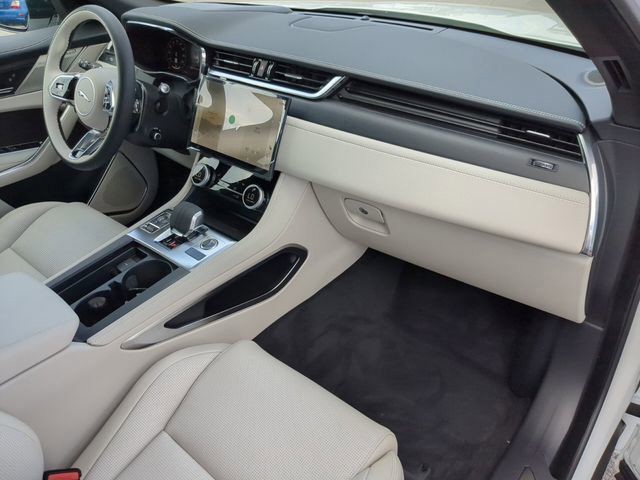 2026 Jaguar F-PACE - Photo 10
