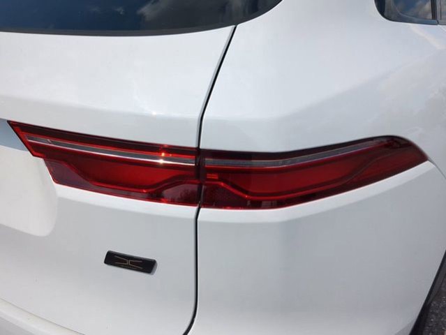 2026 Jaguar F-PACE - Photo 7