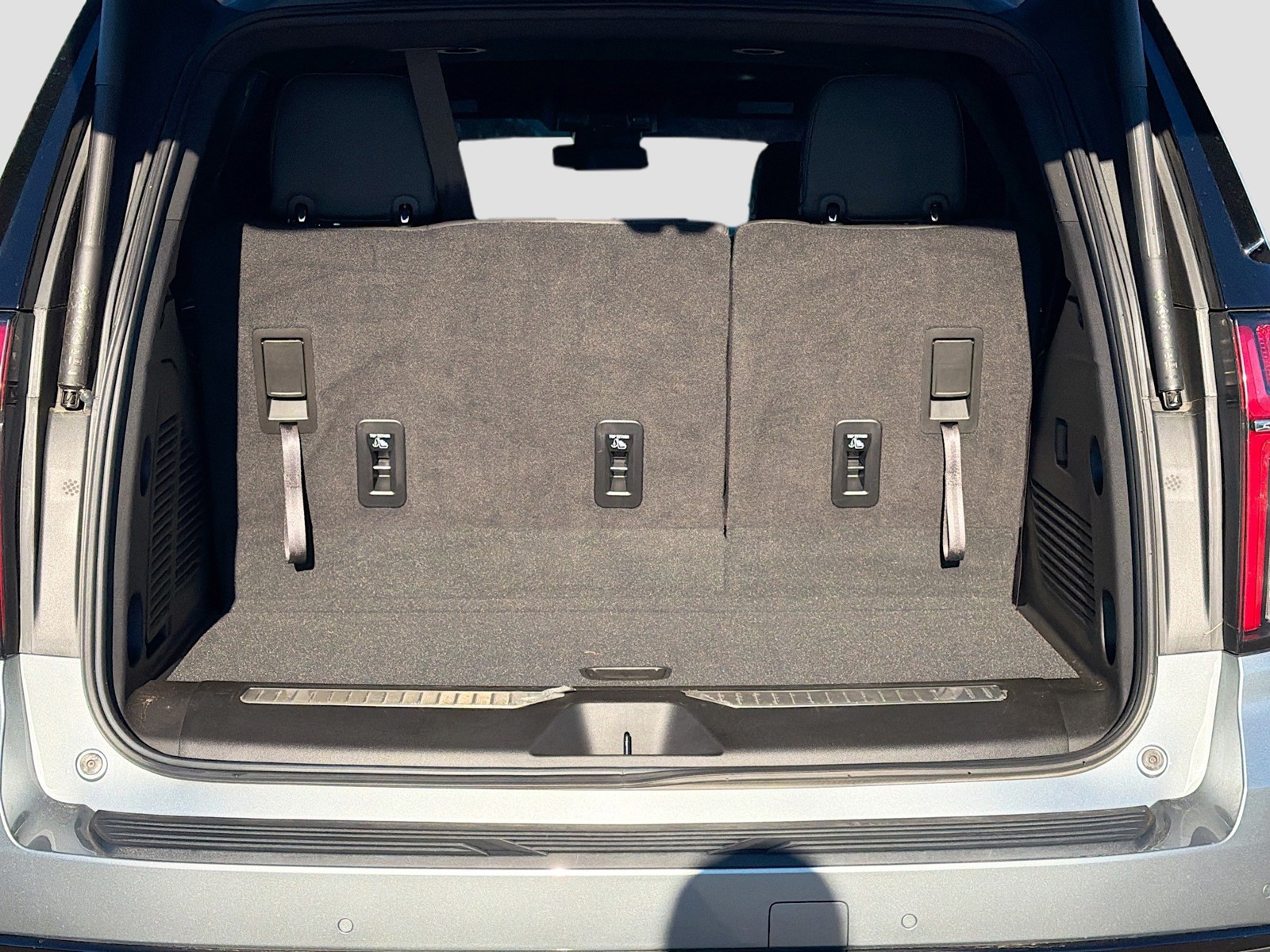 2024 Chevrolet Tahoe - Photo 12