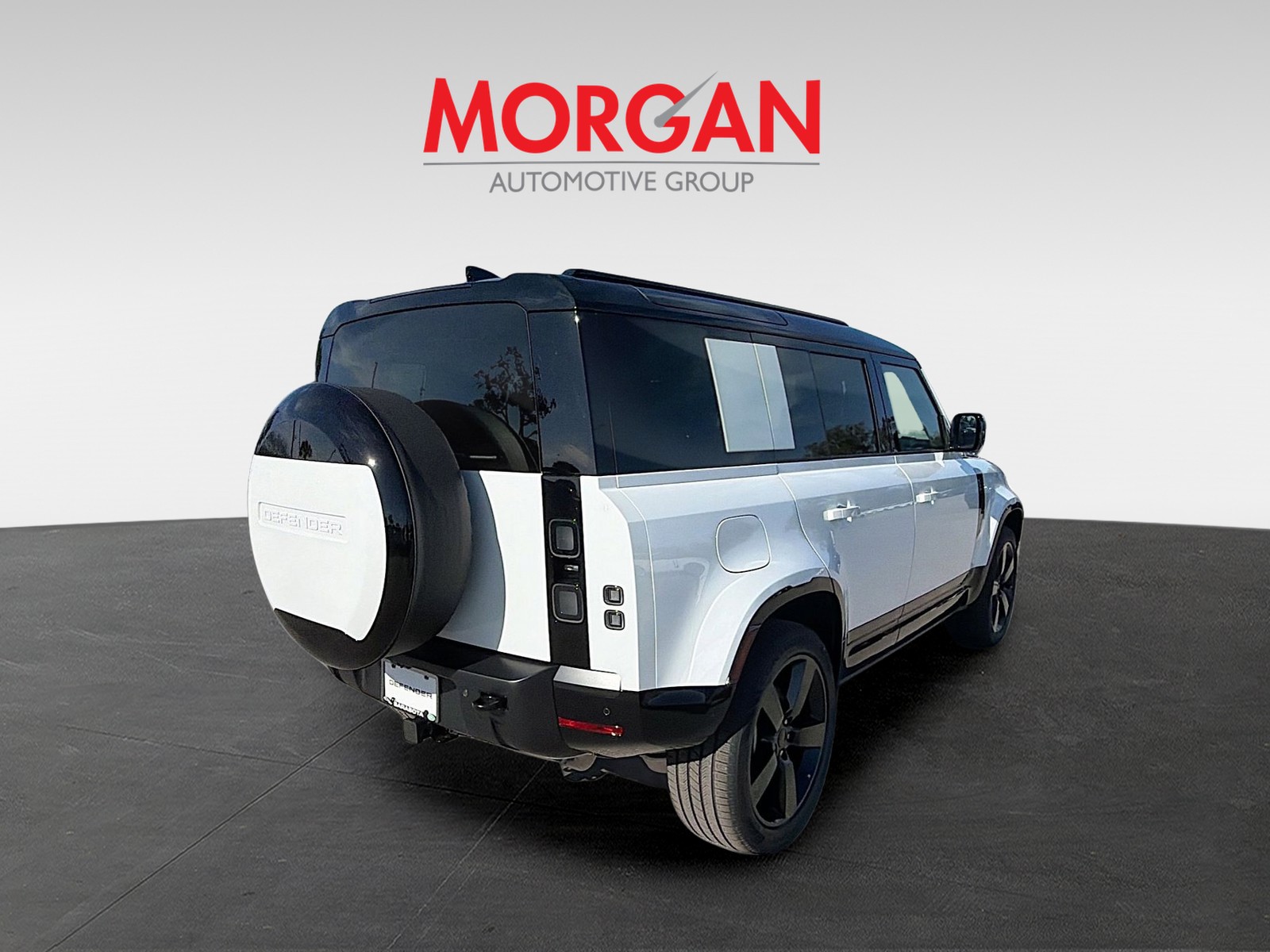 2026 Land Rover Defender 110 - Photo 5