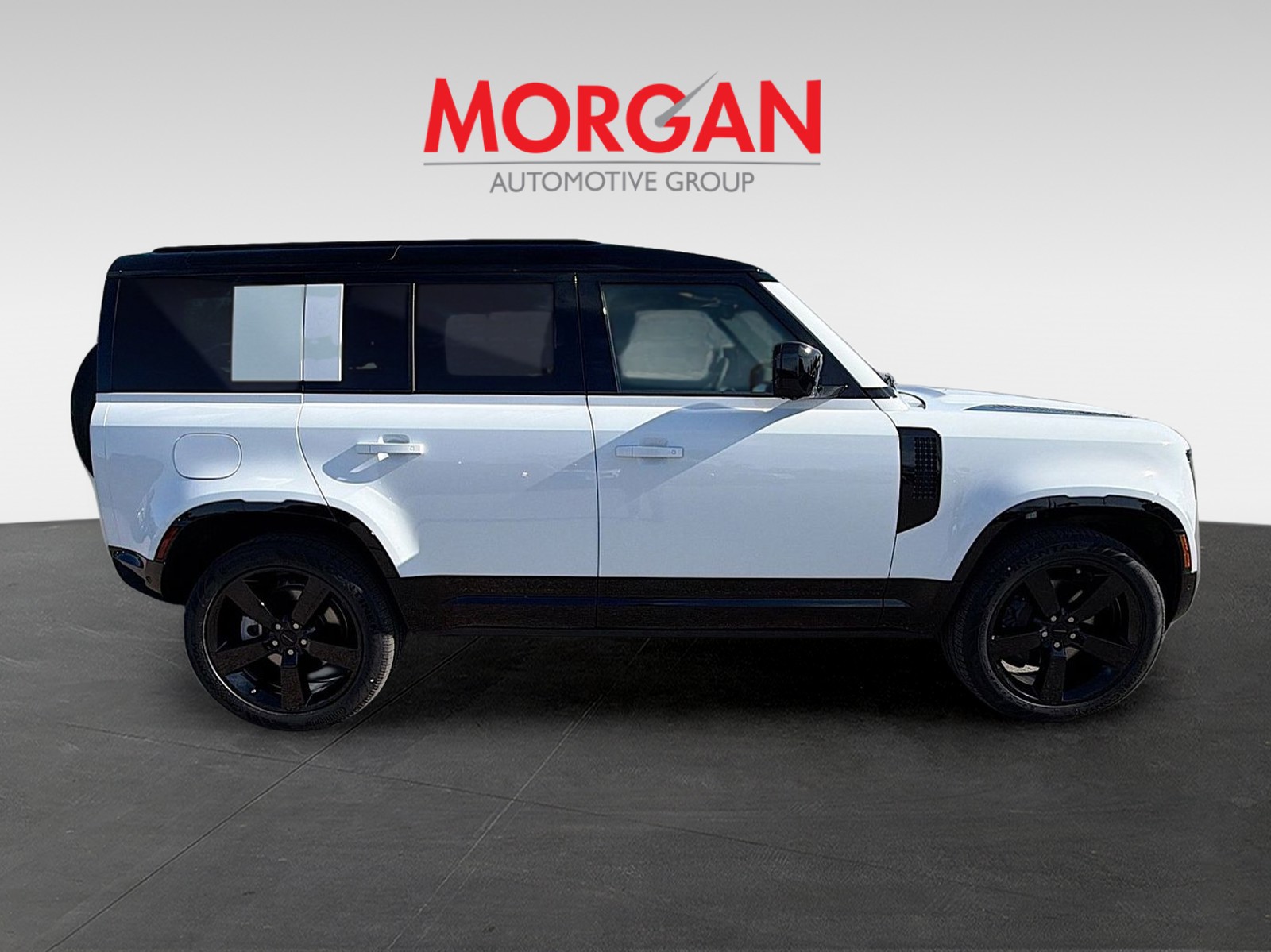 2026 Land Rover Defender 110 - Photo 8