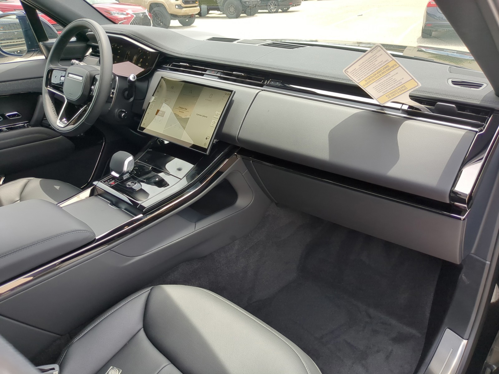 2025 Land Rover Range Rover Sport Plug-in Hybrid - Photo 11