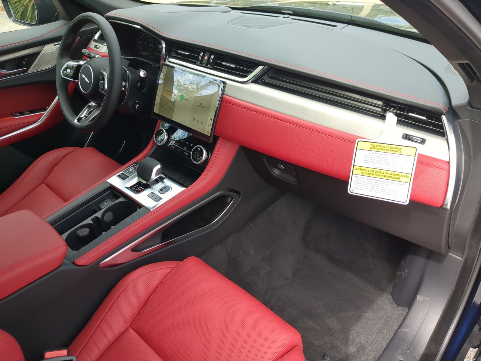 2026 Jaguar F-PACE - Photo 11
