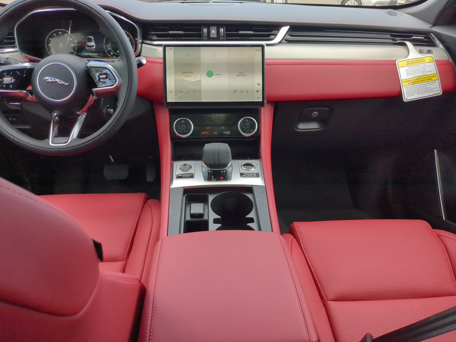 2026 Jaguar F-PACE - Photo 14