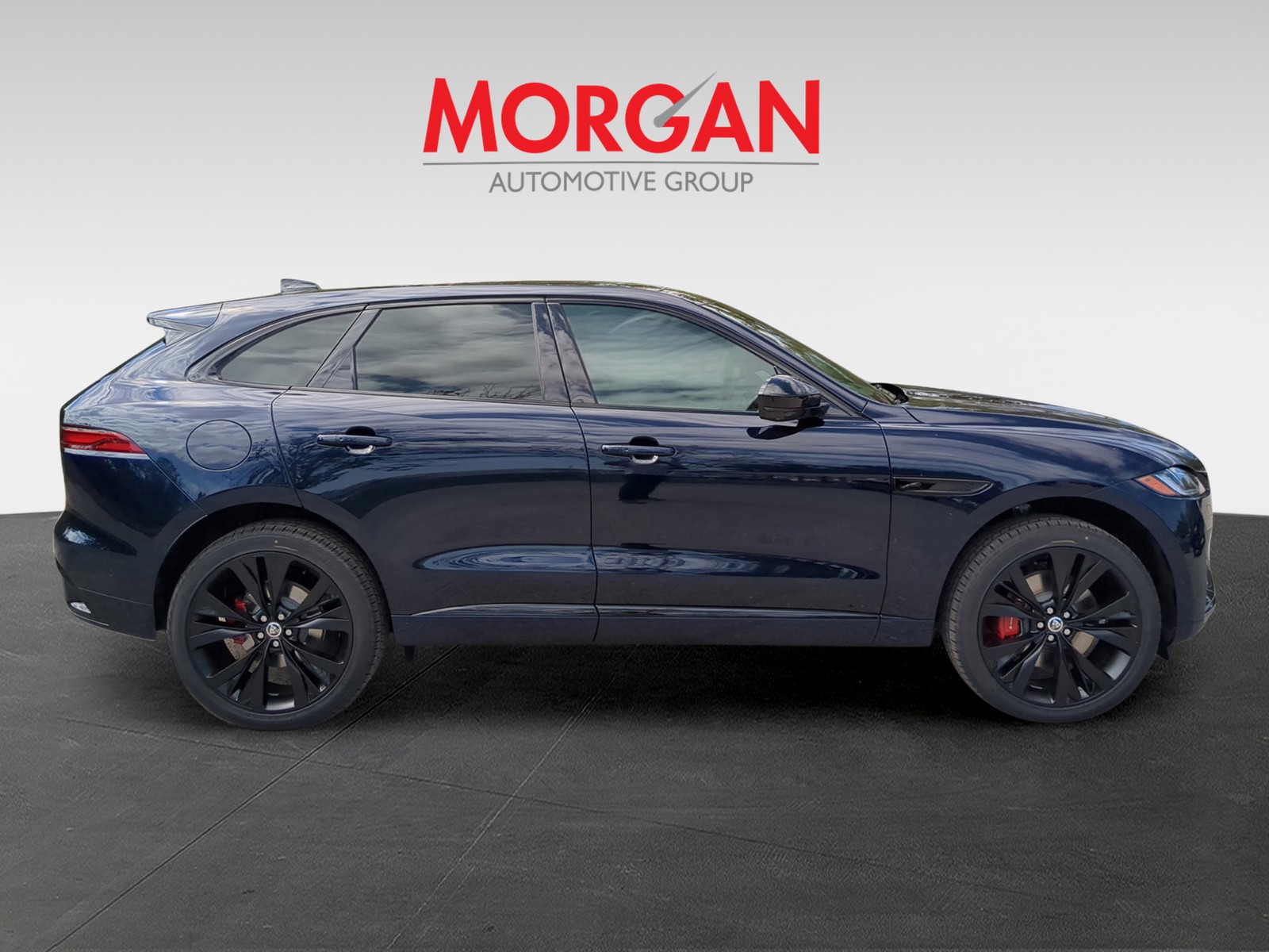 2026 Jaguar F-PACE - Photo 5